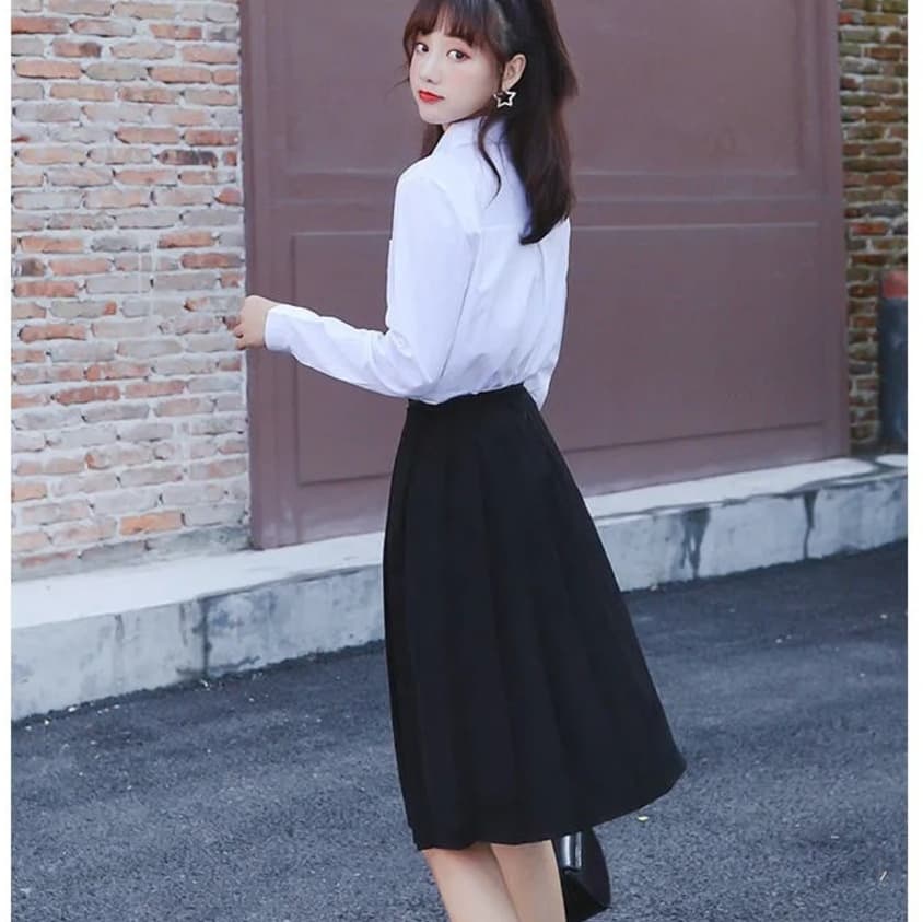 制服スカート 上品シルエット プリーツスカート