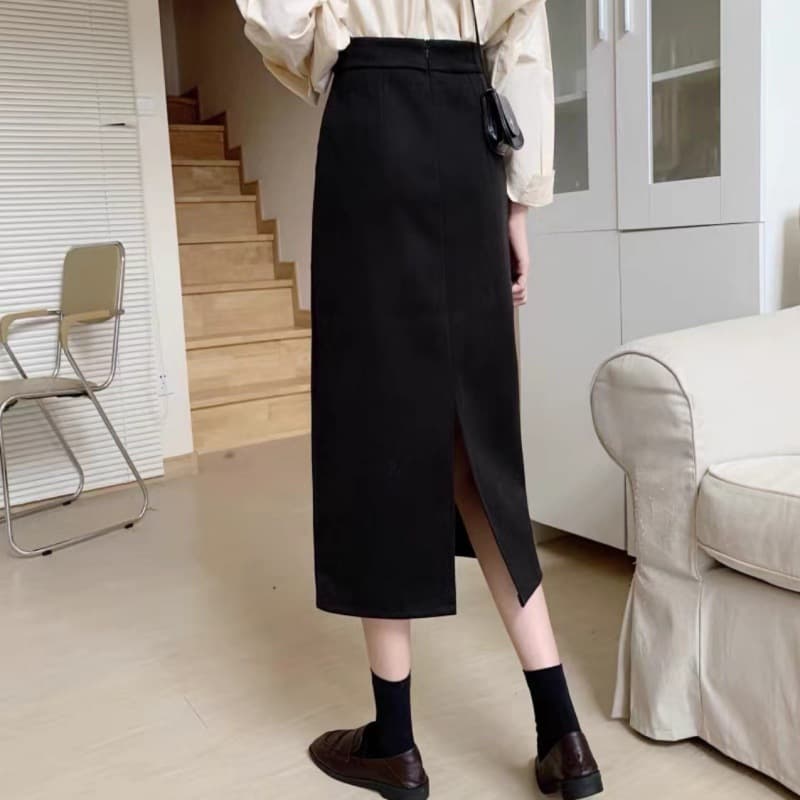 着回しスリット入り制服スカート