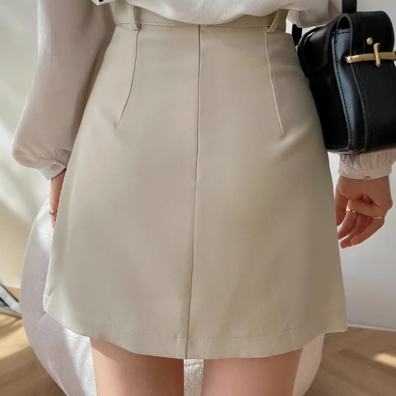 制服スカート 清楚感漂う制服タイトスカート